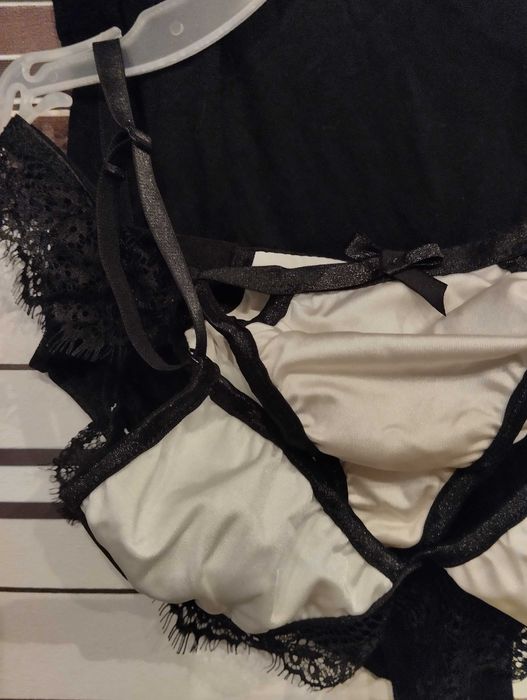 Нижня жіноча сексуальна білизна
