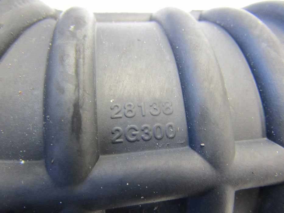 Kia Carens III 2.0 CRDI 140 08r rura dolotu powietrza turbiny