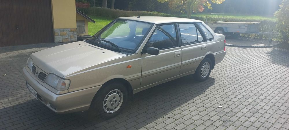 Polonez Atu Plus 1998r 89000 tyś km stan kolekcjonerski.
