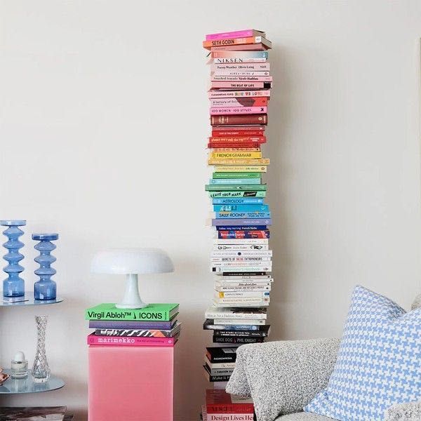 Prateleira handmade para livros (efeito invisível)