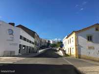 Moradia T4 para venda