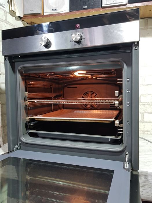 Електрична духовка/электрическая духовка Siemens HD 300550 б/у з Німеч