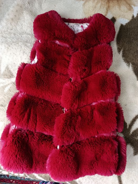 Меховая жилетка , р 140