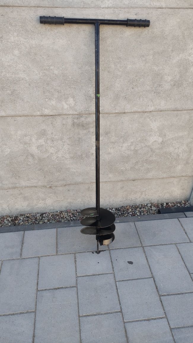 Świder do ziemi 20cm