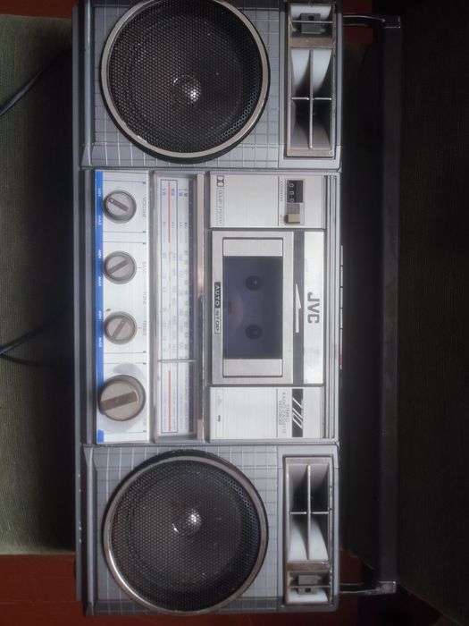 Магнитофон JVC RC-770LS.