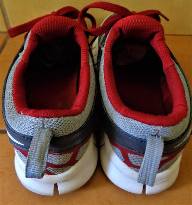 NIKE FREE RUN 2 damskie buty sportowe R. 38 wkł. 24 cm stan idealny.
