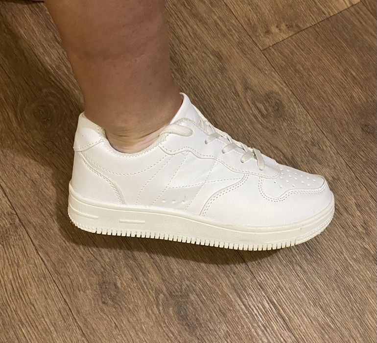 Кросівки жіночі 36 розмір