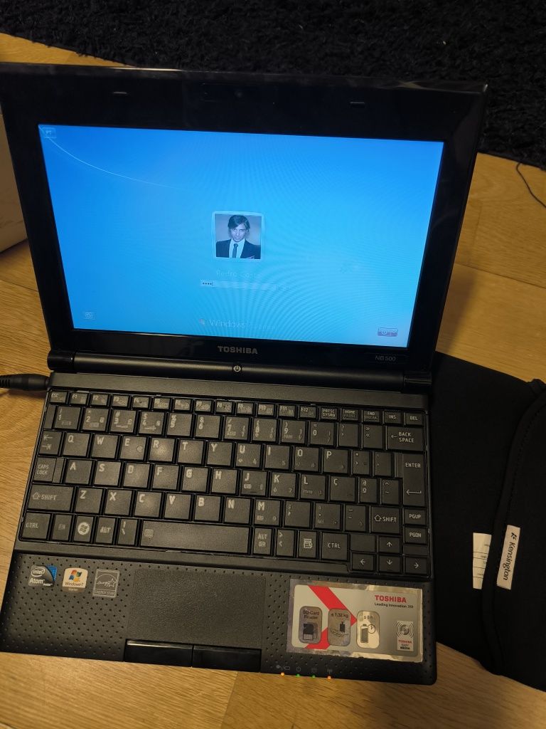 Netbook Toshiba mini nb500