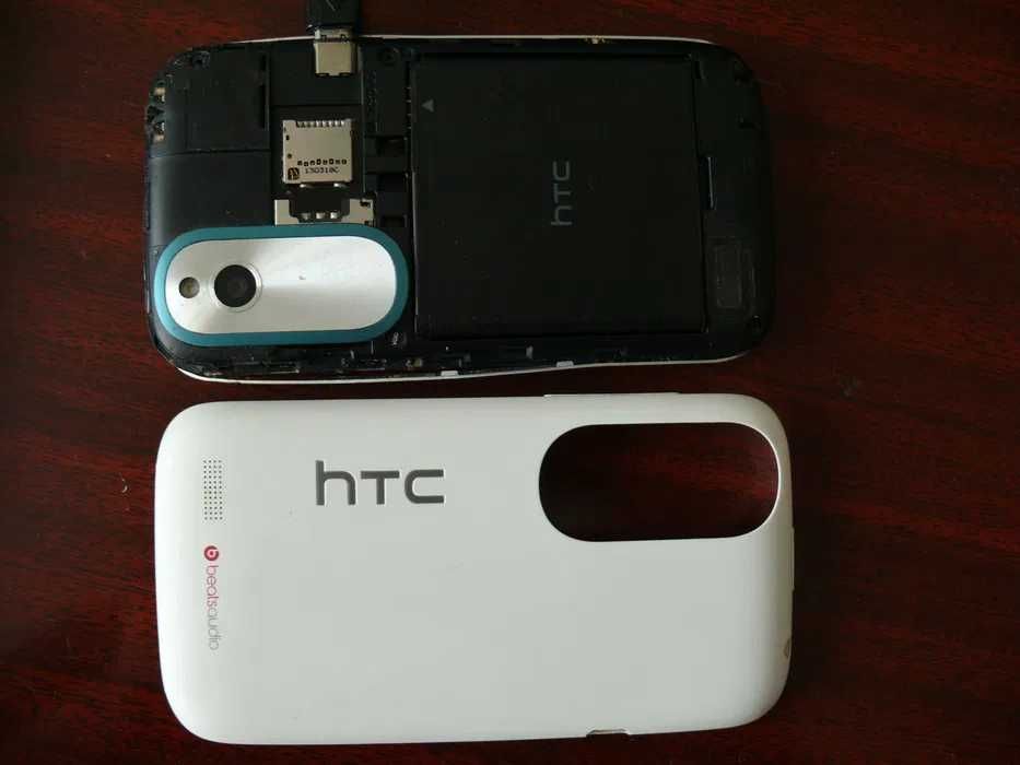 Продам HTC Desire X (на запчасти, не включается)