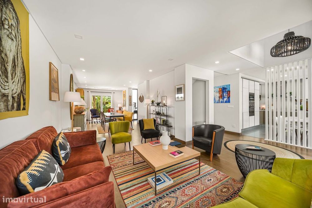 Moradia Contemporânea T4+1 junto à Quinta do Patiño e Estoril Golf