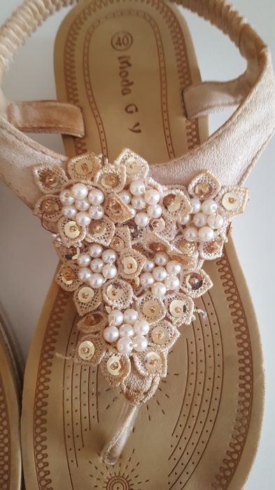 Sandálias tamanho 40