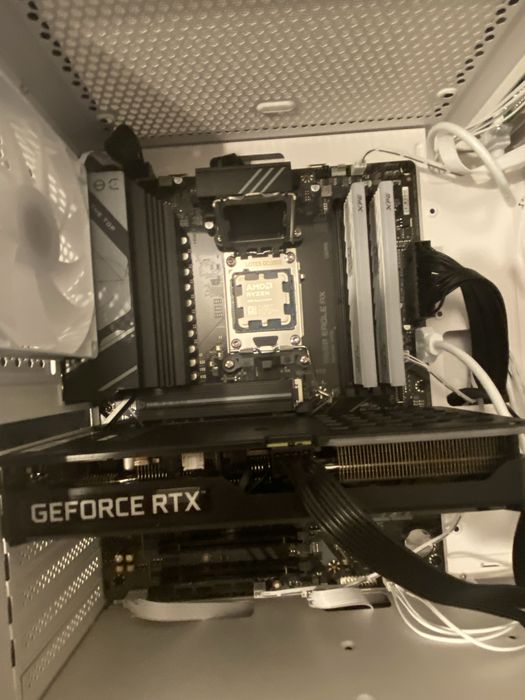 Procesor AMD Ryzen 5 8400F