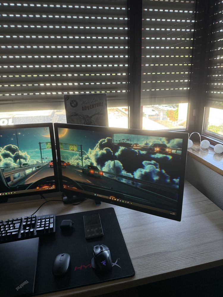 2 Monitores LG com braço suporte  (144hz + 75hz)