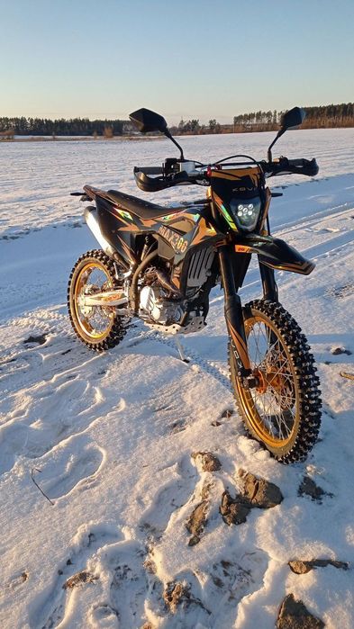 Мотоцикл кові мах 300