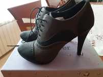 Buty półbuty na obcasie r. 38
