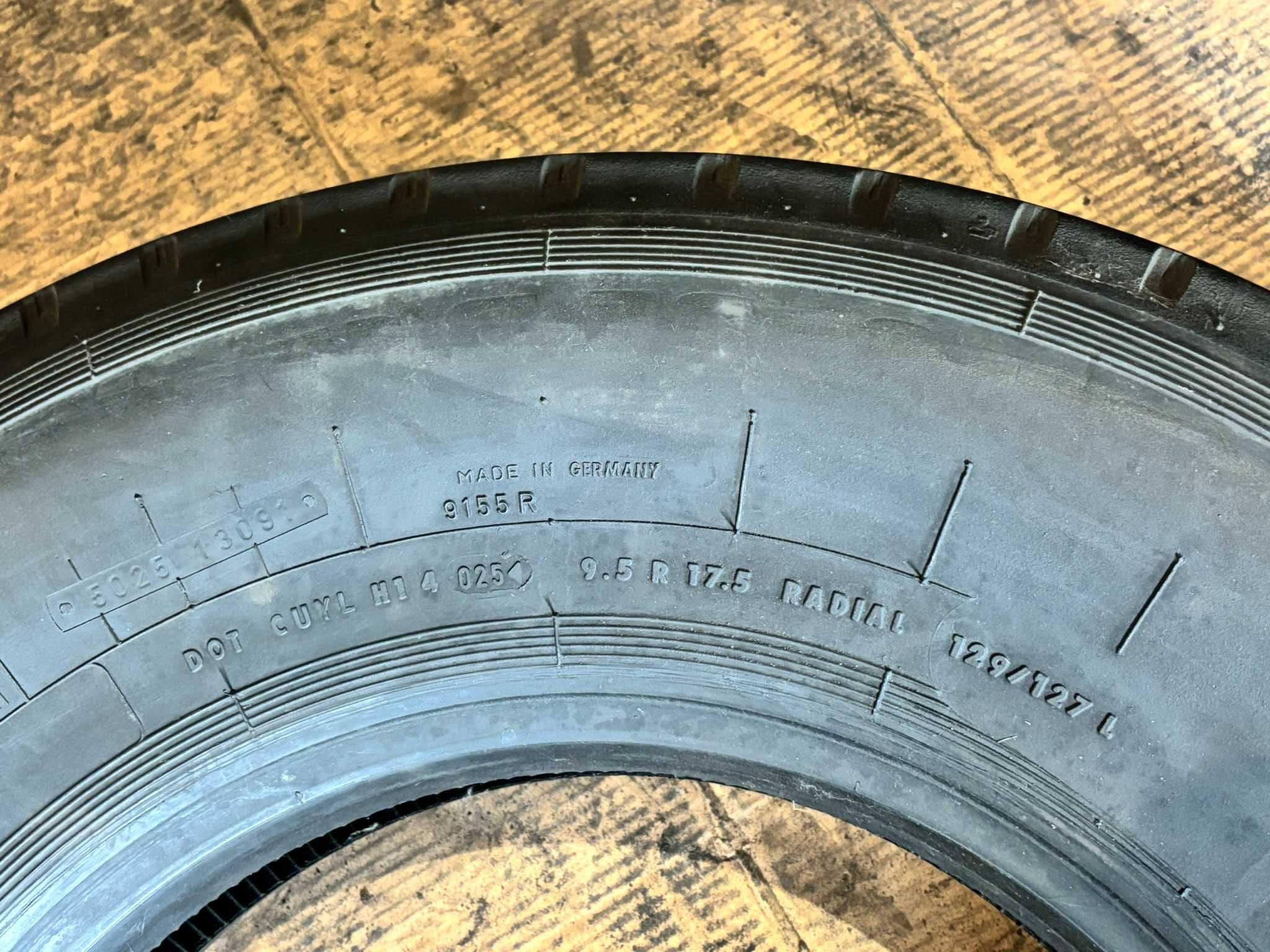 opona Continental 9.5 R17.5 129/127 L RS415 [2 sztuki]