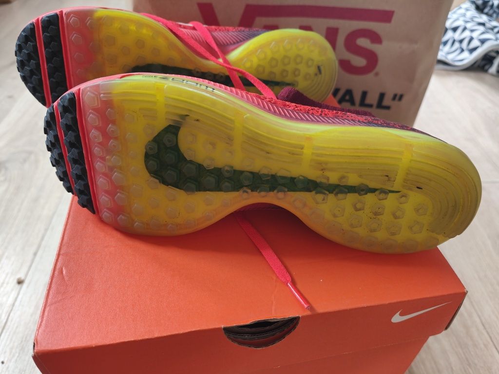 Ténis Nike Zoom All Out