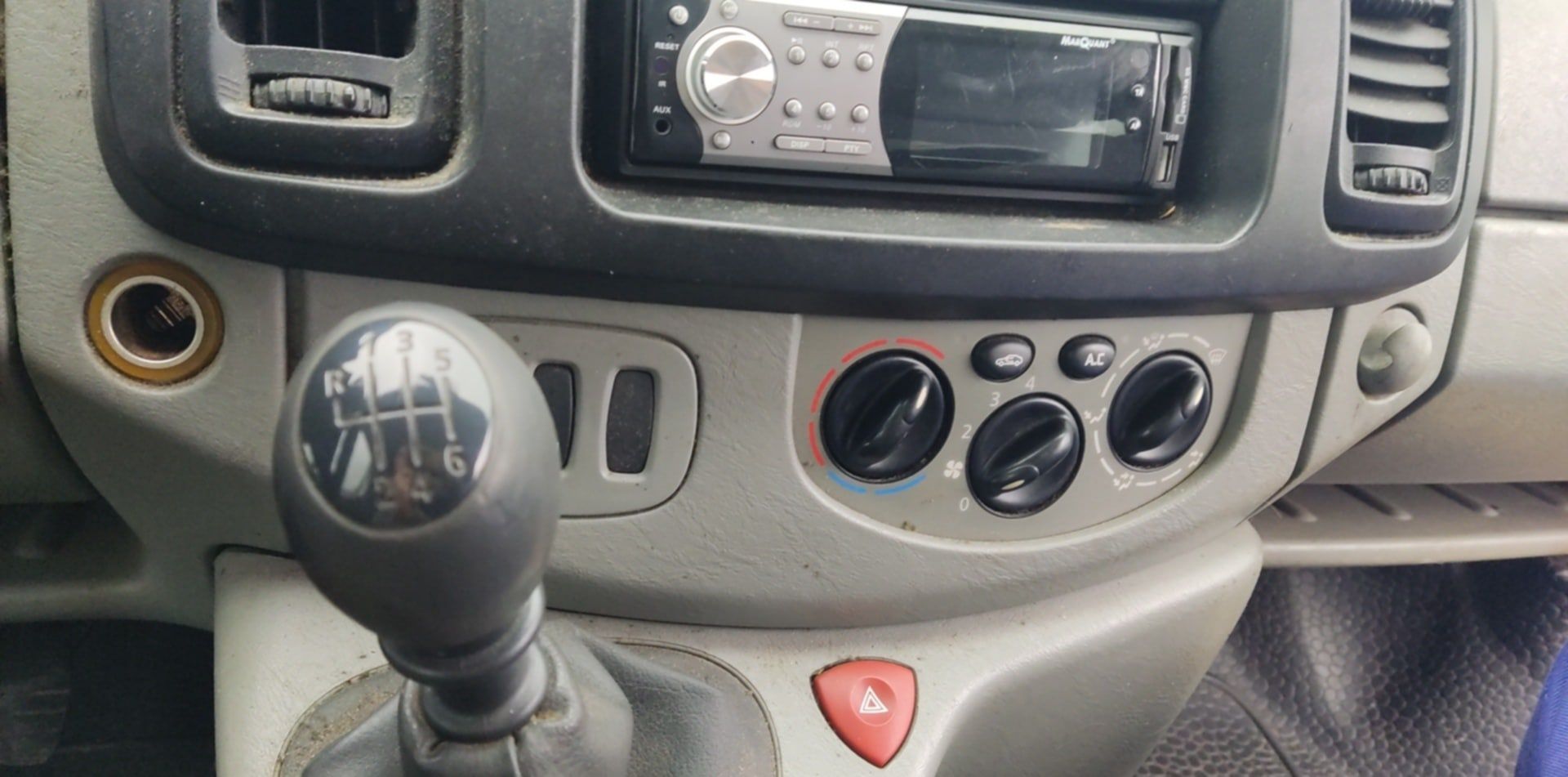 Renault Trafic 9 osobowy