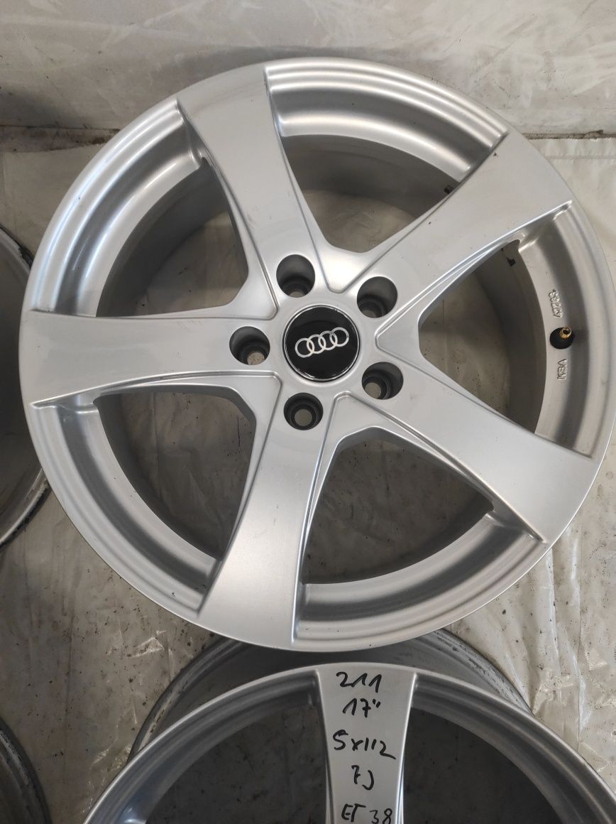 211 Felgi aluminiowe AUDI R 17 5x112 Bardzo Ładne