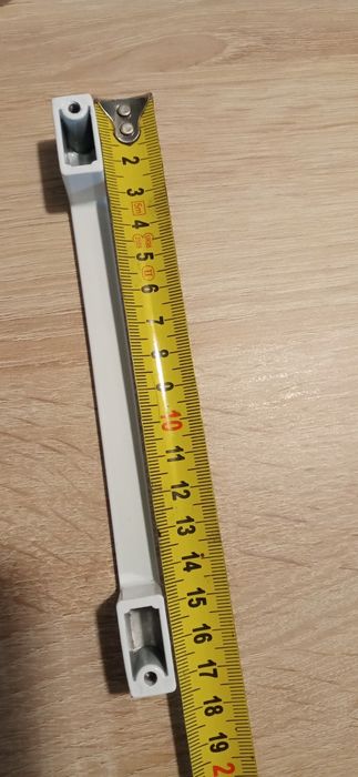 Puxadores em alumínio branco