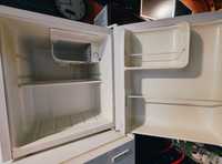 Mini barowa lodówko-zamrażarka .44 x50 x 50 cm.Zamrażalnik.Gwar.