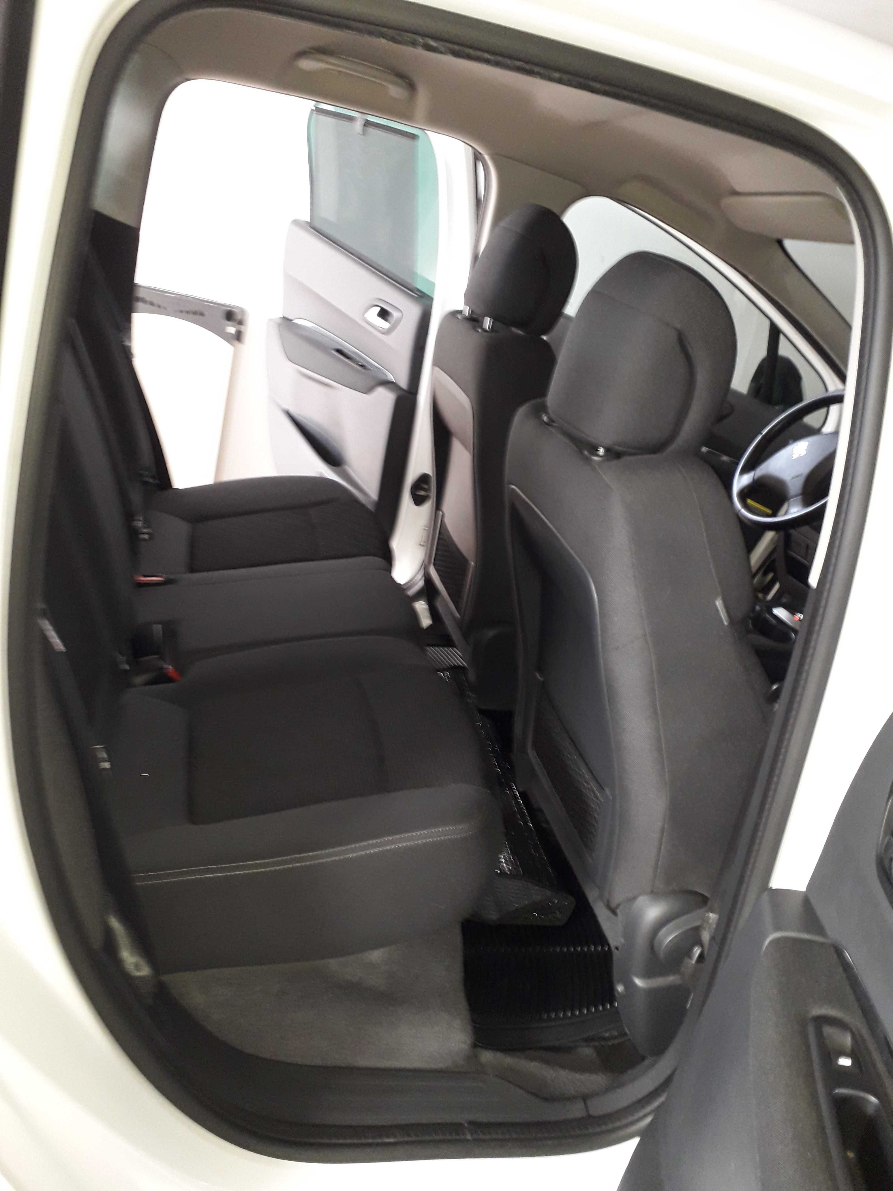 Peugeot  3008 bem estimado