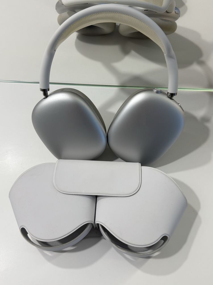 Apple AirPods Max (Silver)