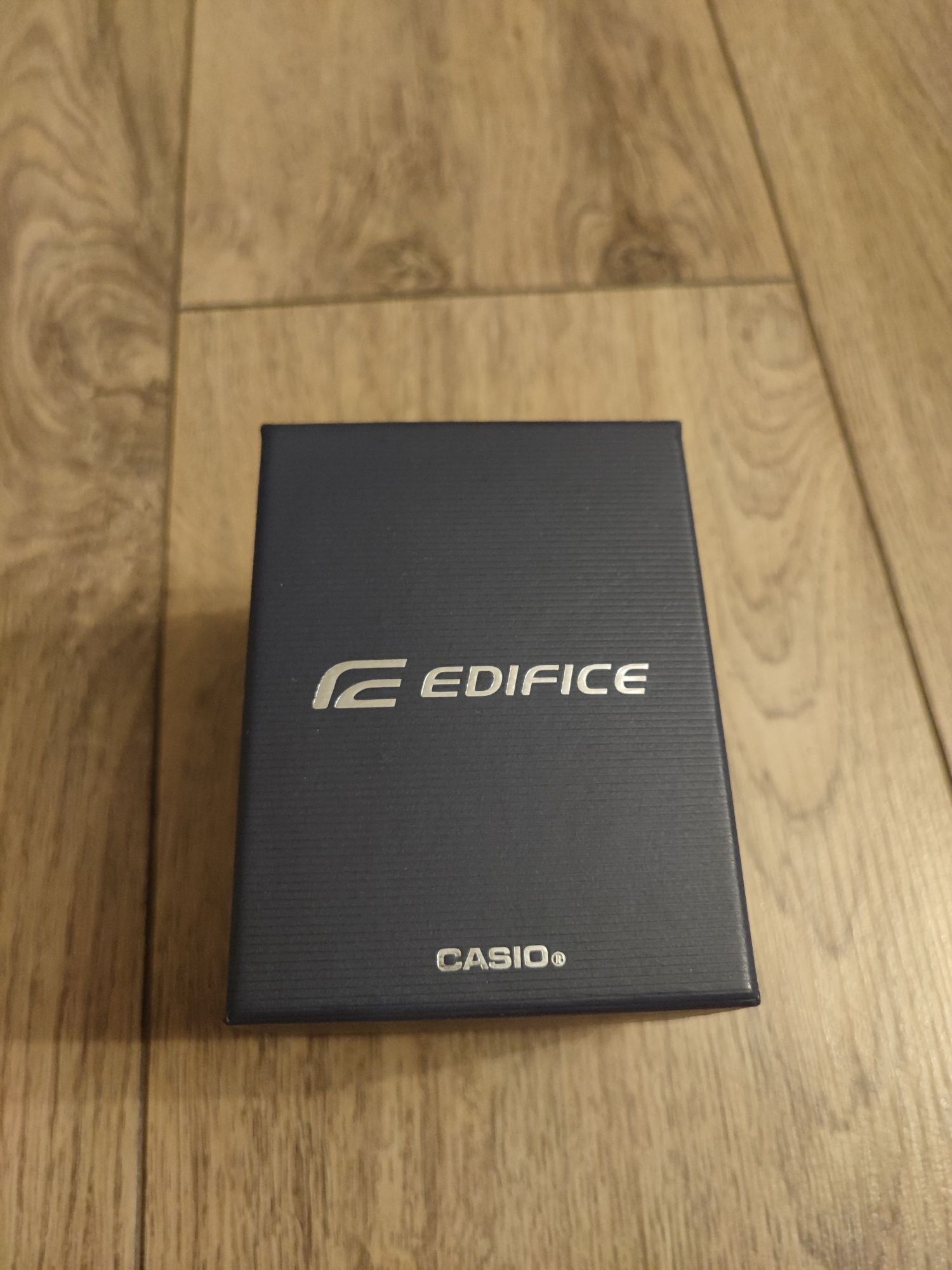 Pudełko po zegarku Casio edifice
