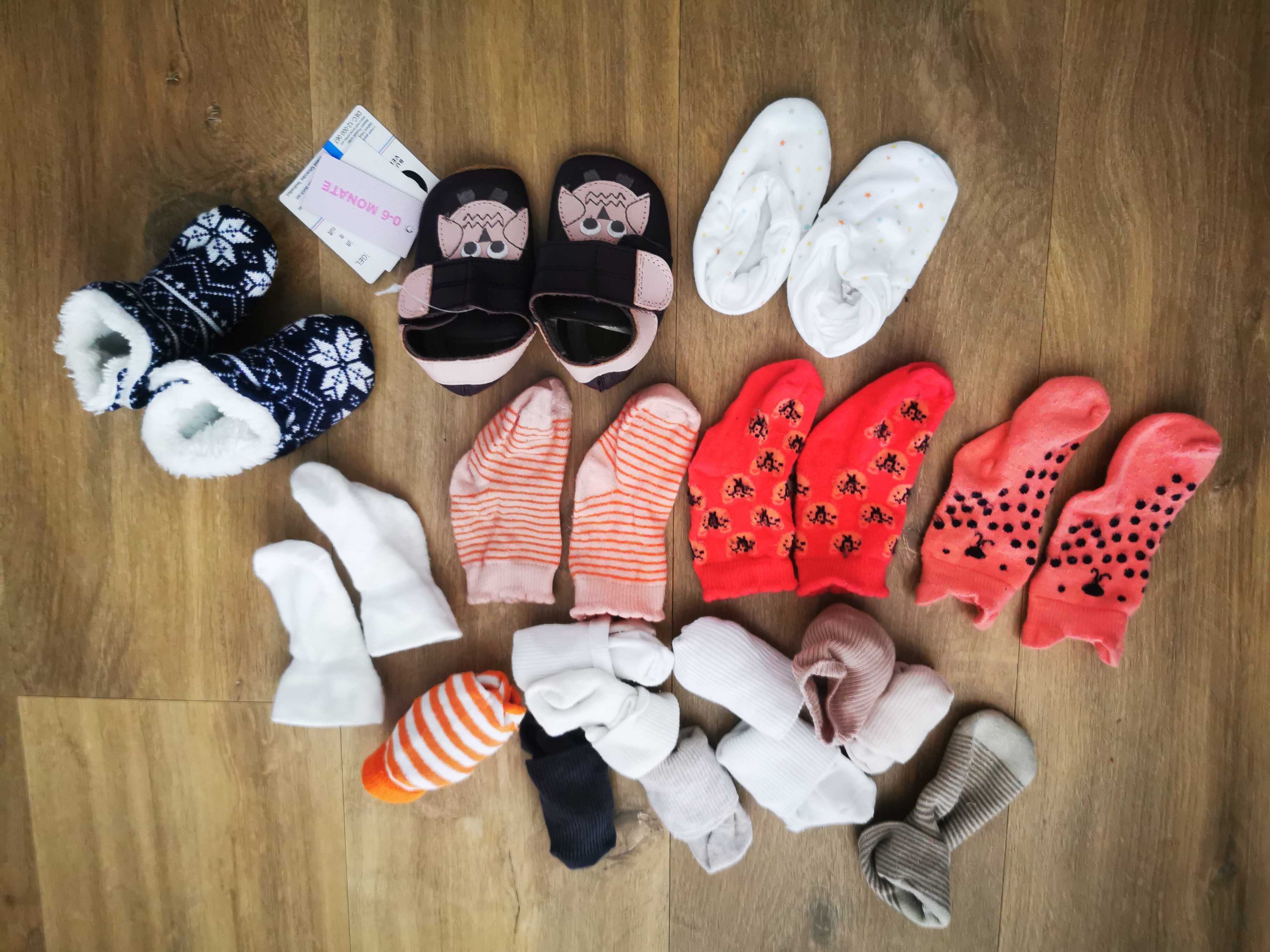 Skarpetki i buciki skórzane dla niemowlaka- wszystko co na zdjęciach
