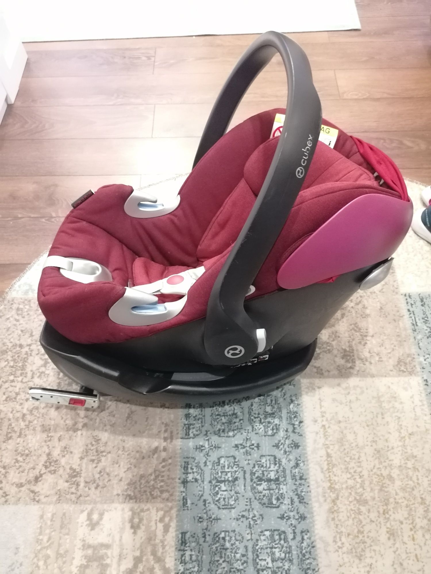 Ovo Cybex Aton Q + Base Isofix
