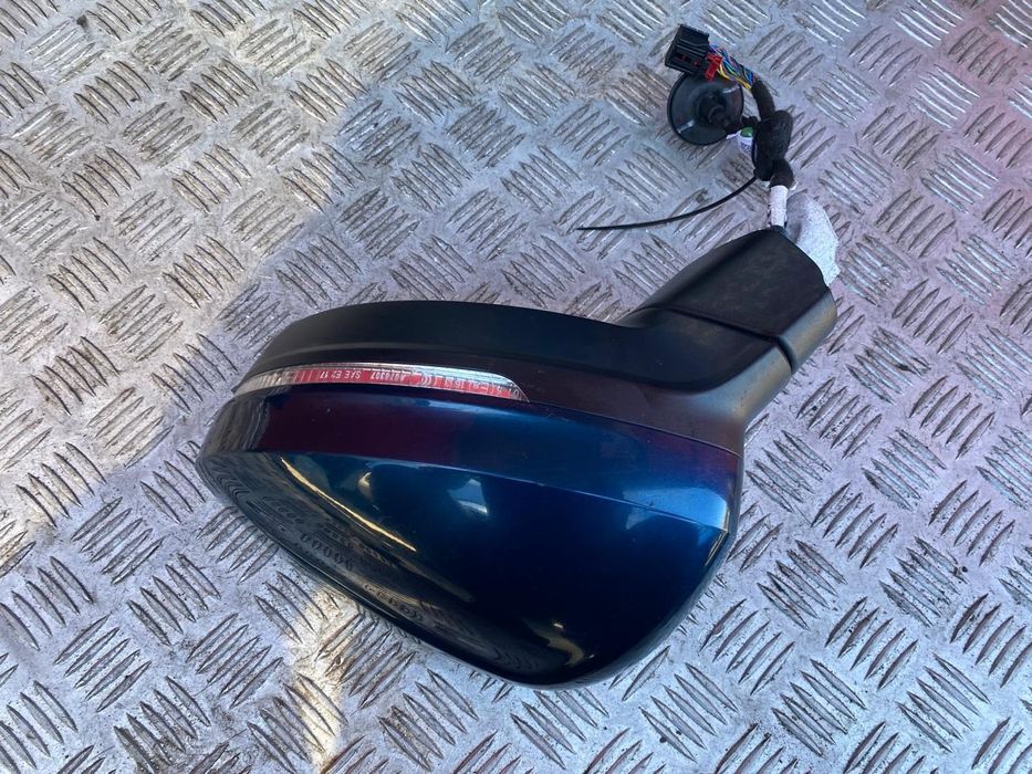 Зеркало левое Туарег ЦР Дзеркало ліве 8H P5M Touareg CR дверей СР