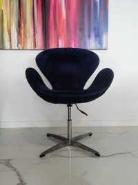 Poltrona "Swan" - Arne Jacobsen (inspiração)