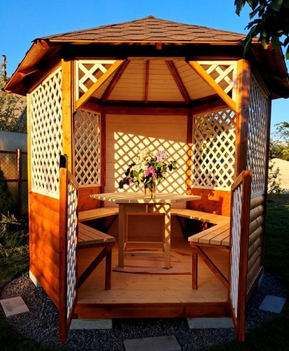 БЕСІДКА_АЛЬТАНКА на 10-12 гостей