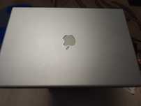 Macbook 17 pro 1151