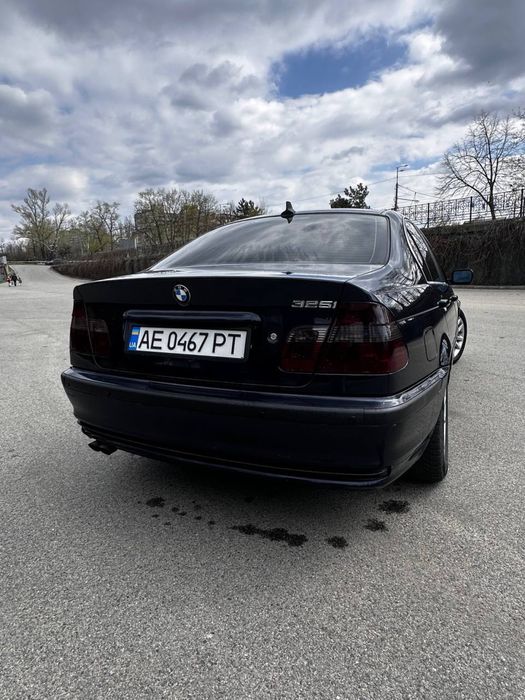 BMW 325i рейстайлинг
