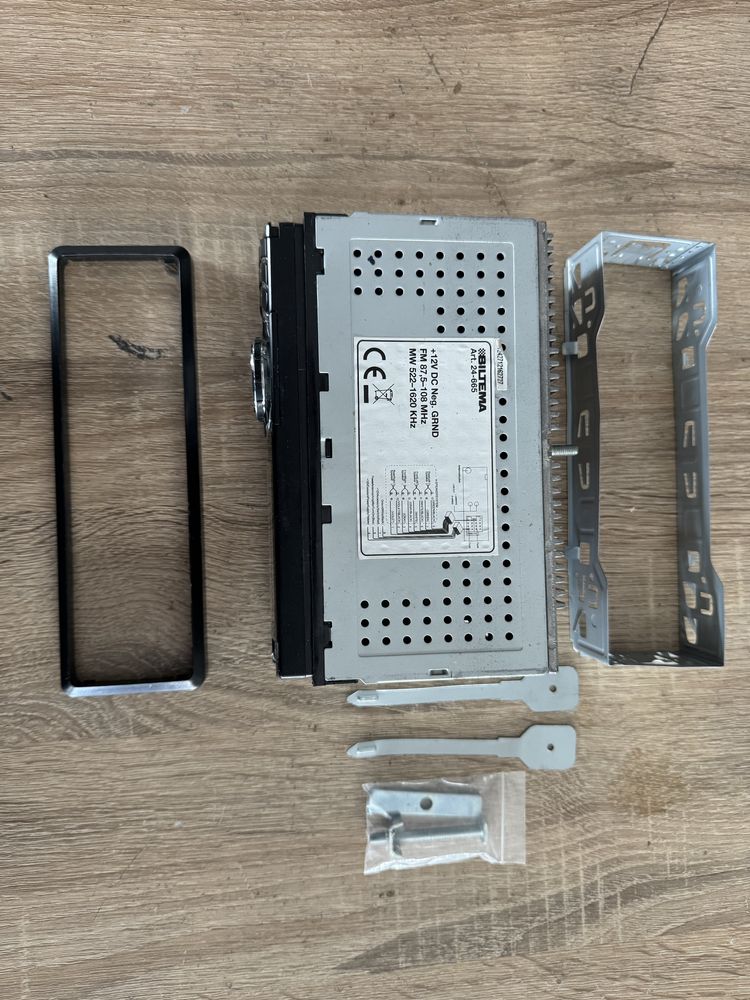 Radio usb Biltema sprawne iso z ramka i kieszenia