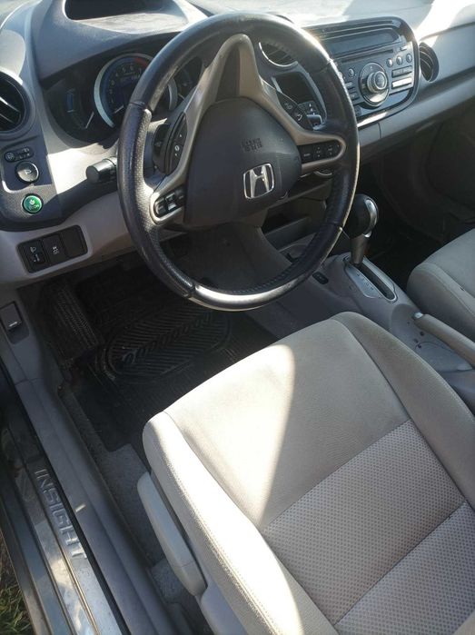 Honda insight hybrid