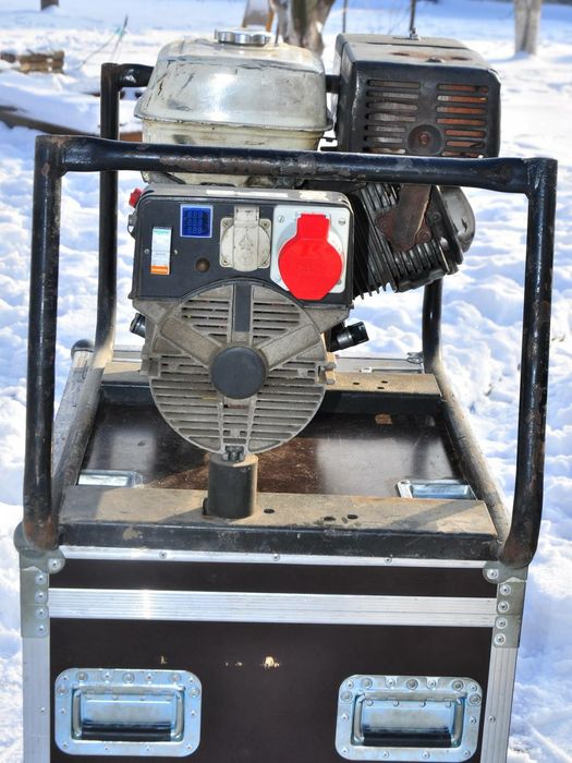 Арендa профессиональных генераторов от 5 кВт до 100 кВт 220 V / 380 V