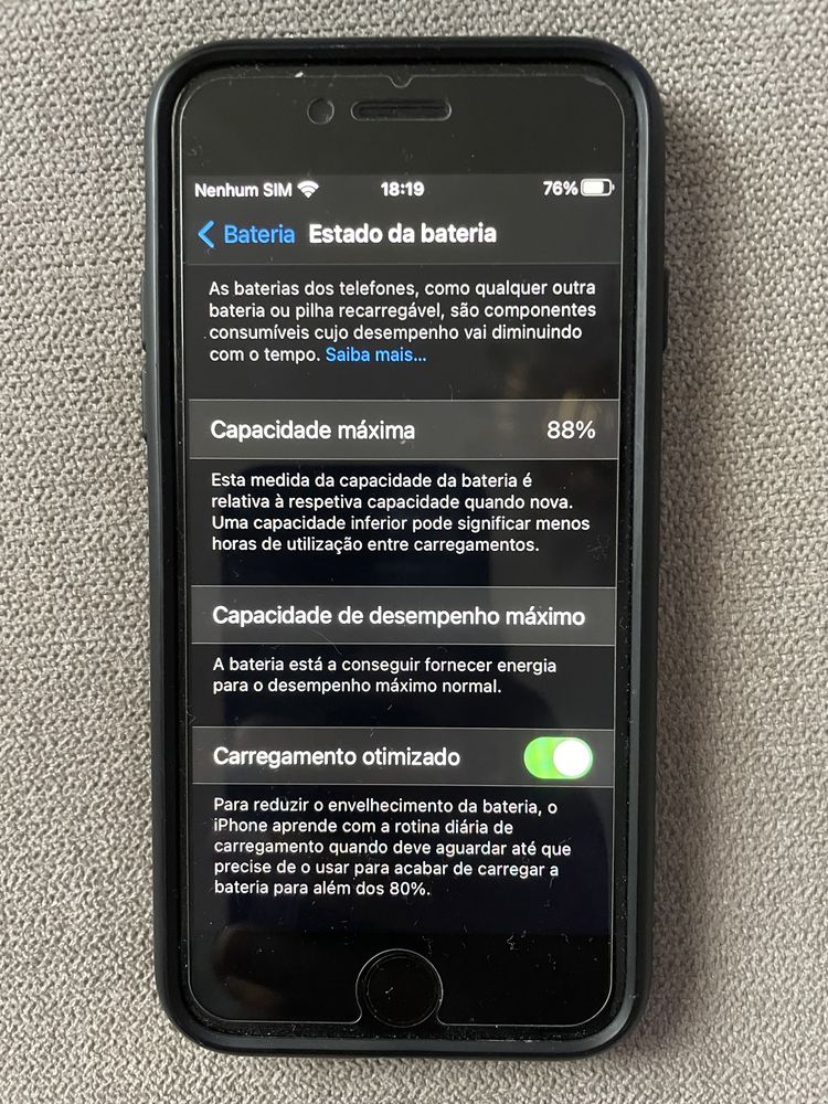 iPhone 8 64GB como novo c/ capa e pelicula de vidro