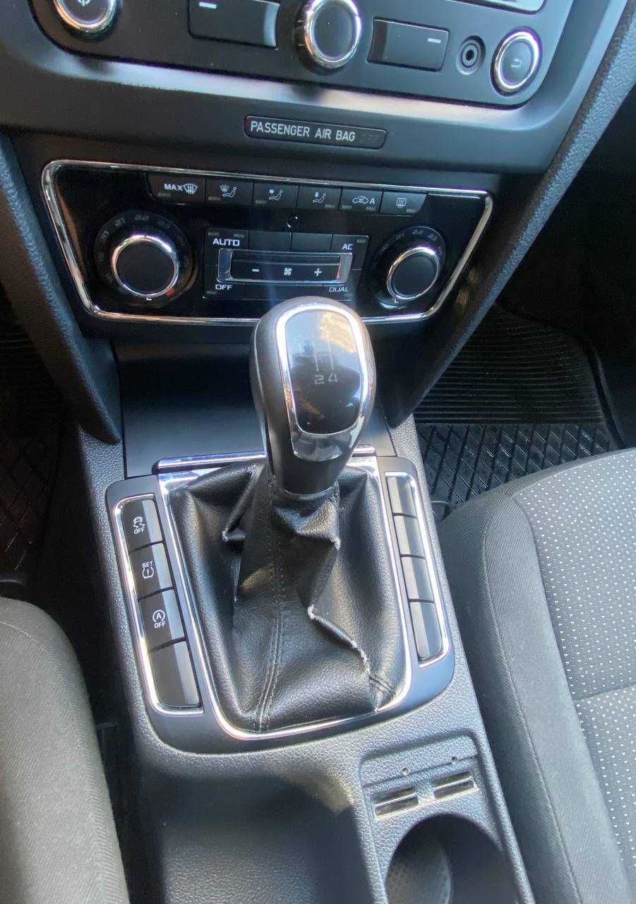 Skoda Superb 2011