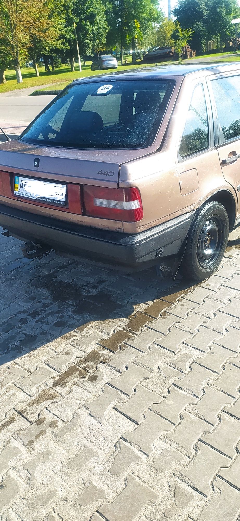 Продам а/м Volvo 440