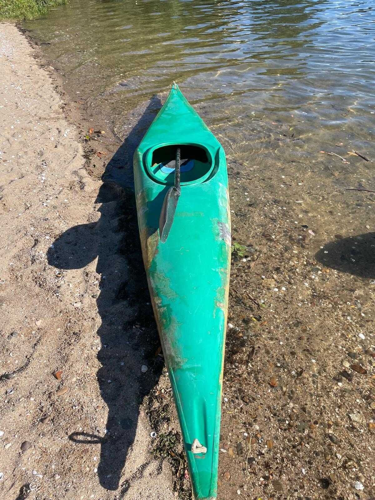 Canoa aguas bravas