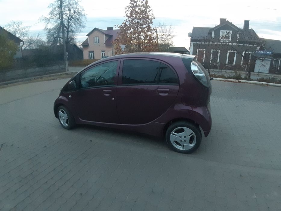 Міцубісі I-miev.