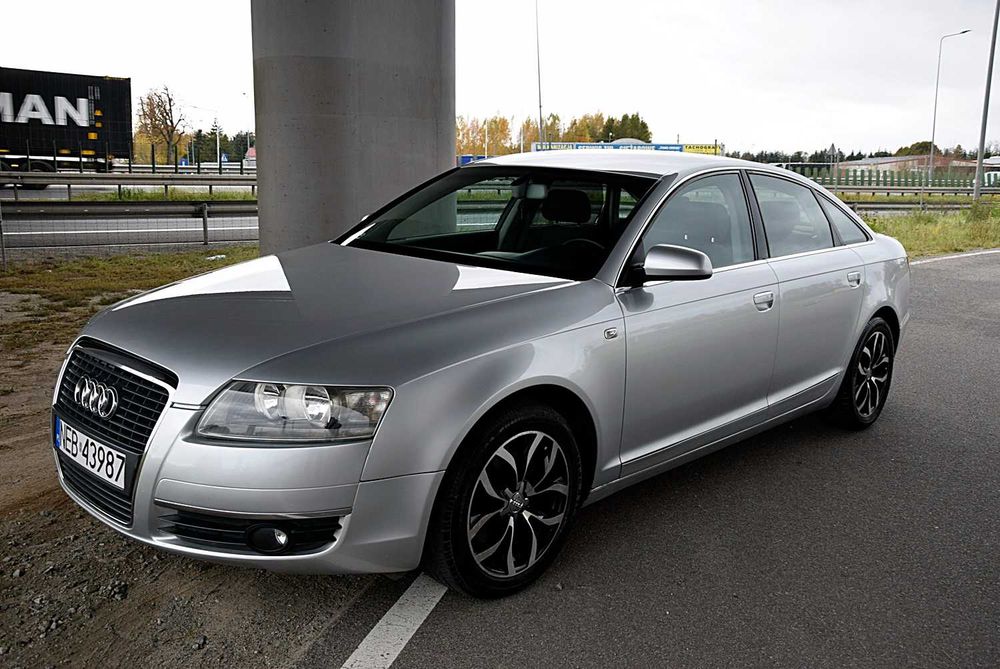 Audi A6, 2.4 benzyna, 2004 rok. Ładna, godna uwagi.