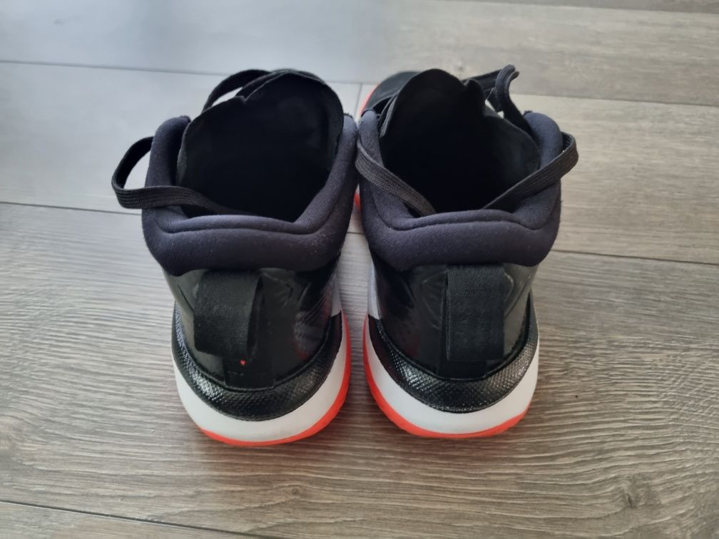 Sprzedam buty Jordan Zion 1 rozmiar 40
