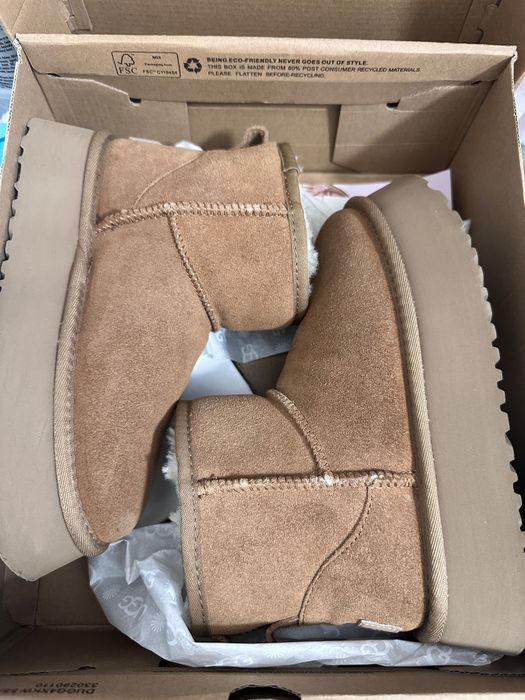 Продаю зимові UGG