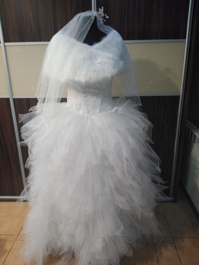 Prześliczna suknia ślubna