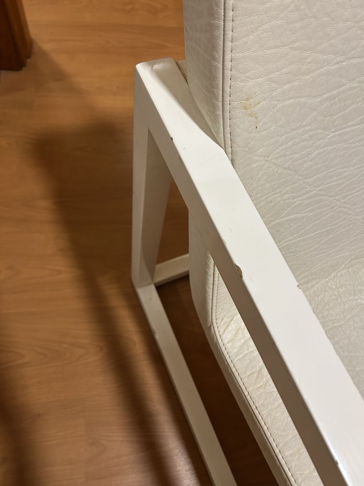 Vendo cadeirao branco