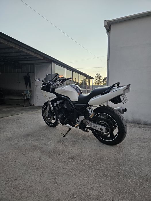 Yamaha Fazer 600