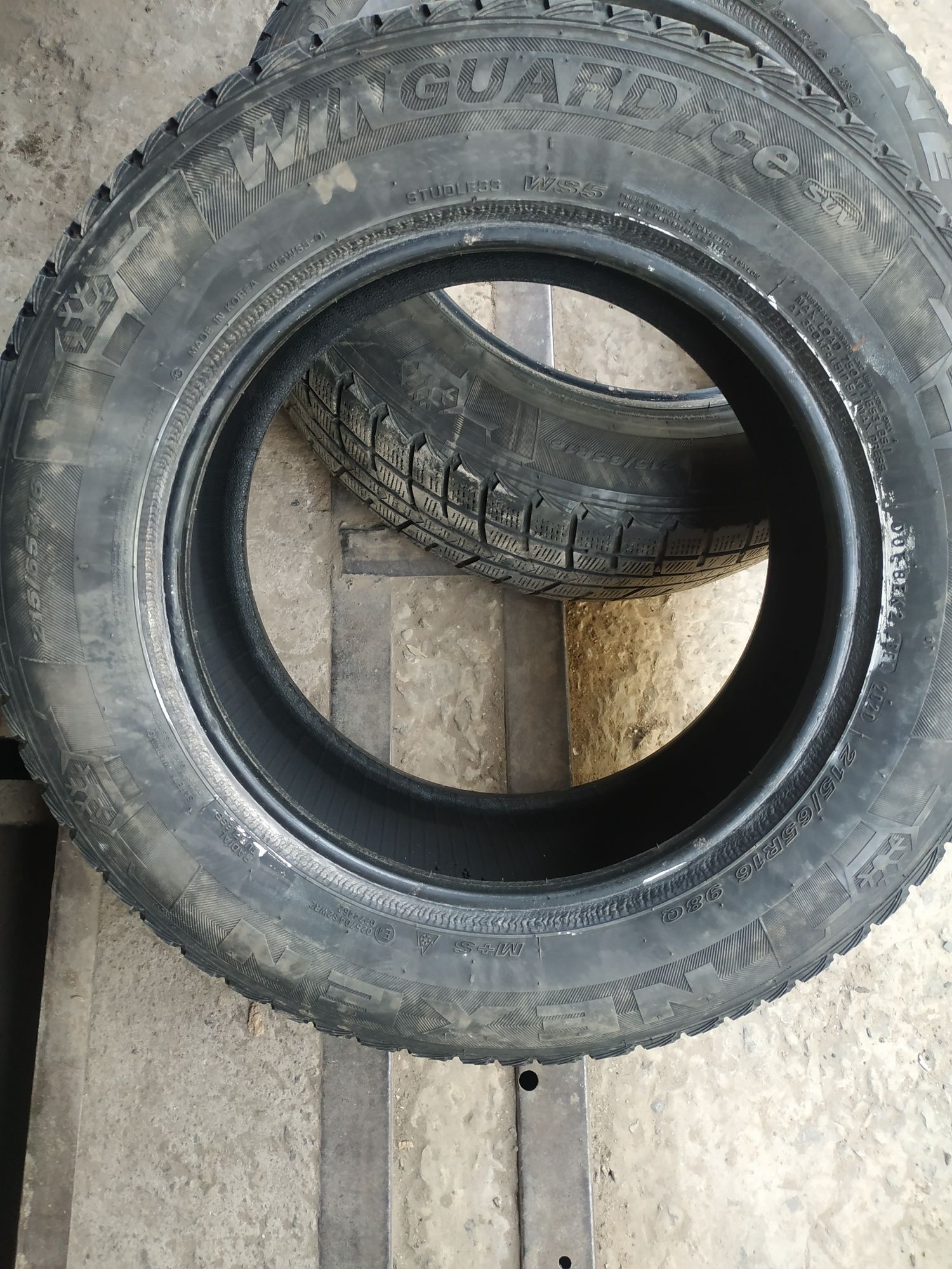 Продам Шины 215/65/16